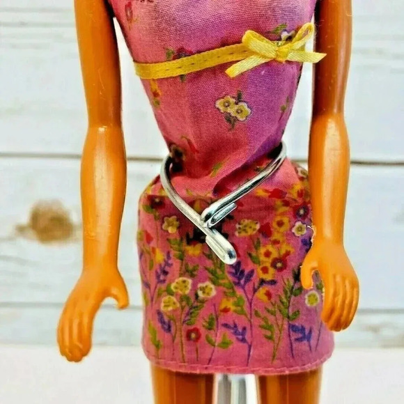 MATTEL BARBIE Blonde Hair Blue Eyes Pink Floral Dress 12" Tall - Picture 7 of 11